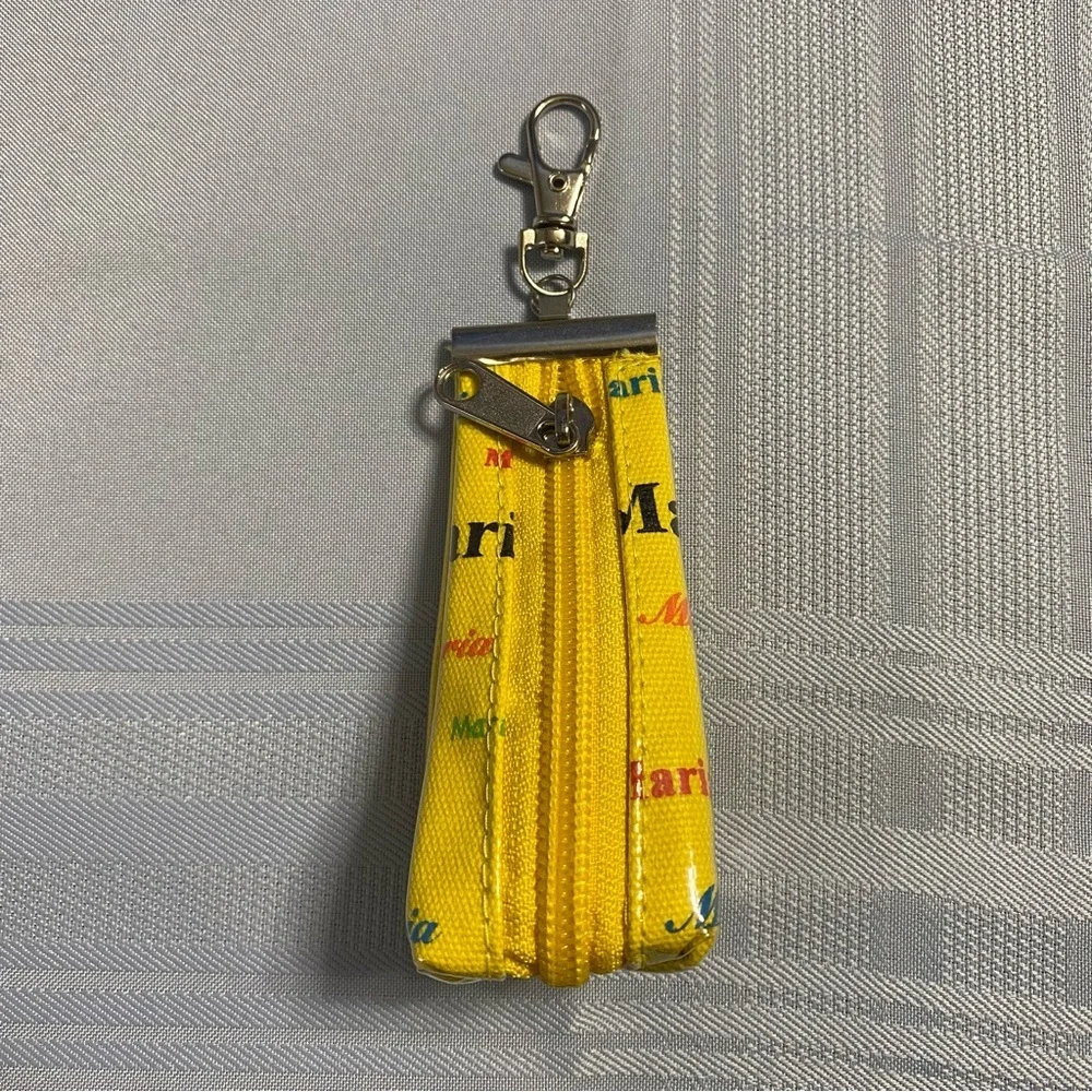 5/$32 Maria Mini Keychain Clip‎